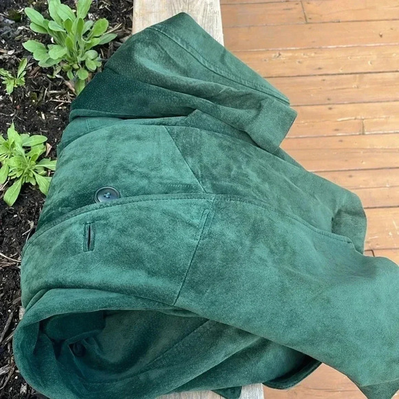 Danier Vintage  100% Leather Green Coat Size Large - Picture 13 of 13